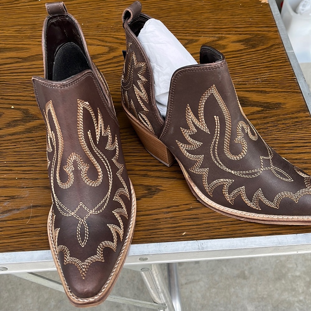 Myra shoes Aja boot
